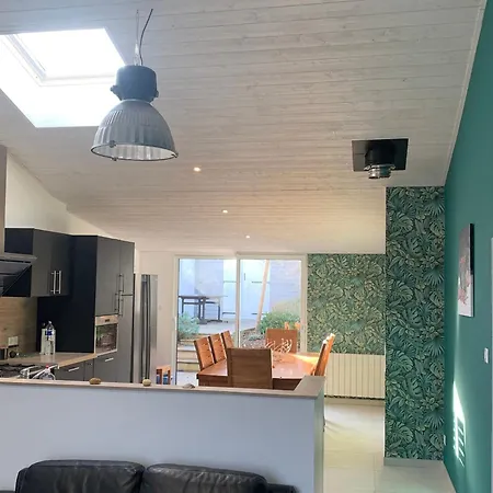 Maison Traditionnelle Renovee, Proche Plage, - Terrasse, Wifi, Confort Modern - Fr-1-426-371